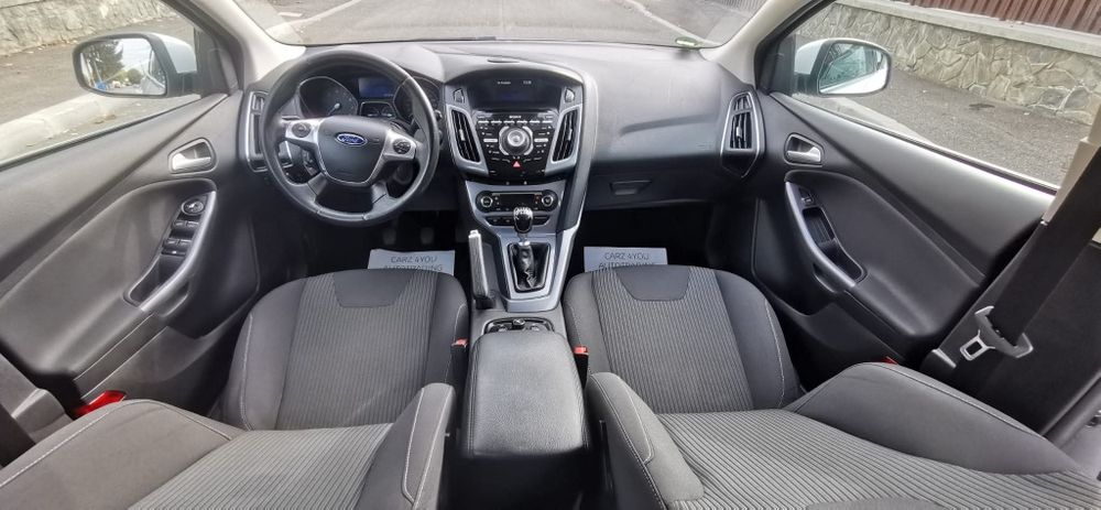 FORD Focus 2013 — imagine 10