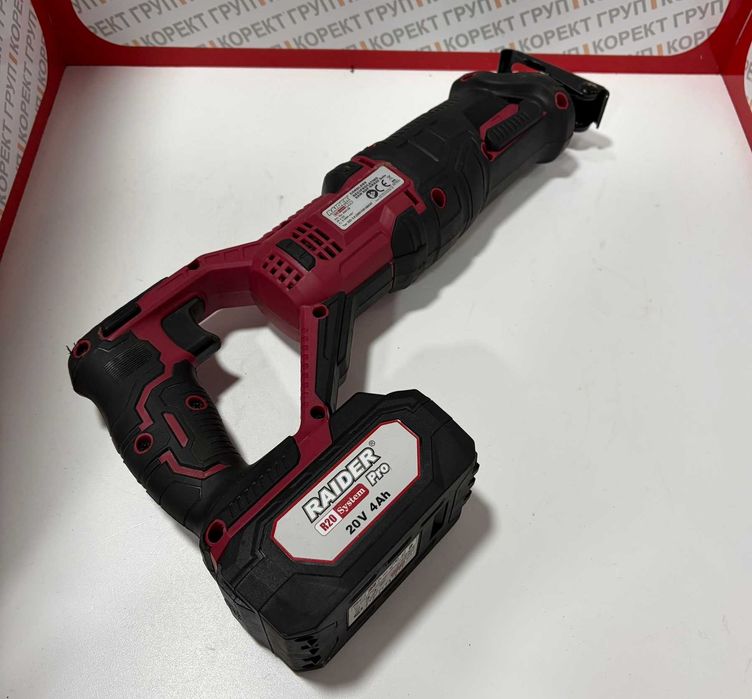 Акумулаторен саблевиден трион RAIDER RDP-SRS20