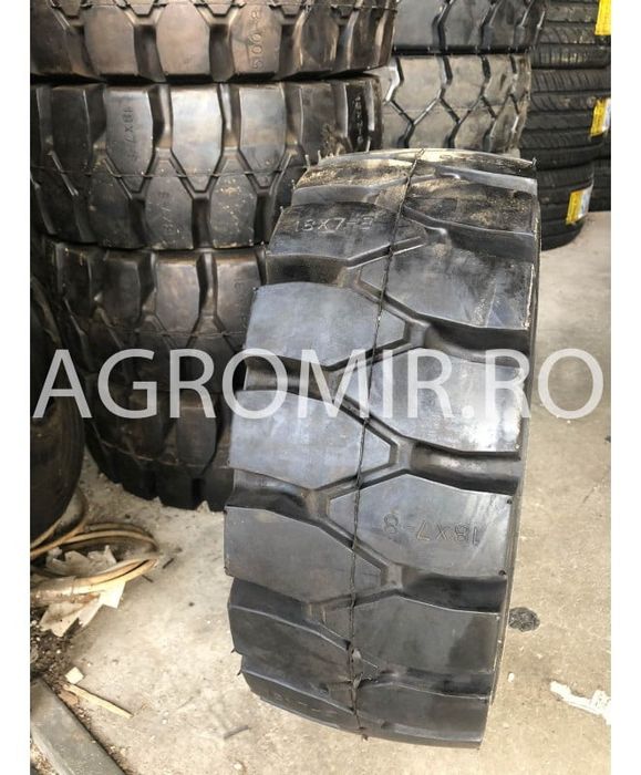 Anvelope 18x7-8 solid