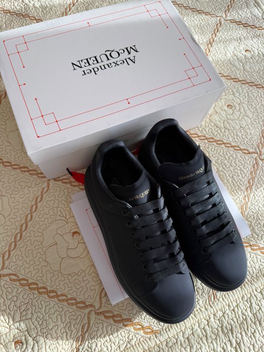 Alexander Mcqueen
