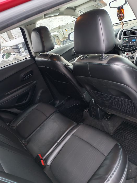 Vând Chevrolet Trax