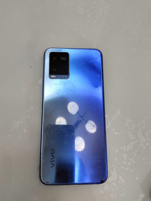 Продам Vivo Y21 64гигбт
