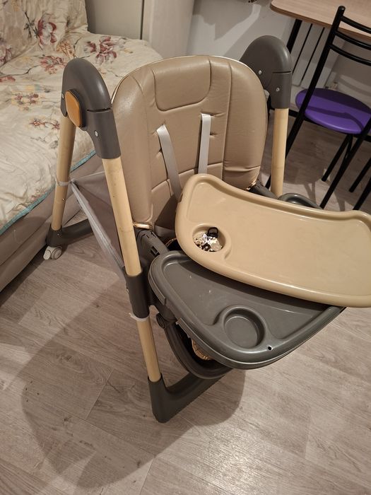 Срочно продам стульчик для кормление