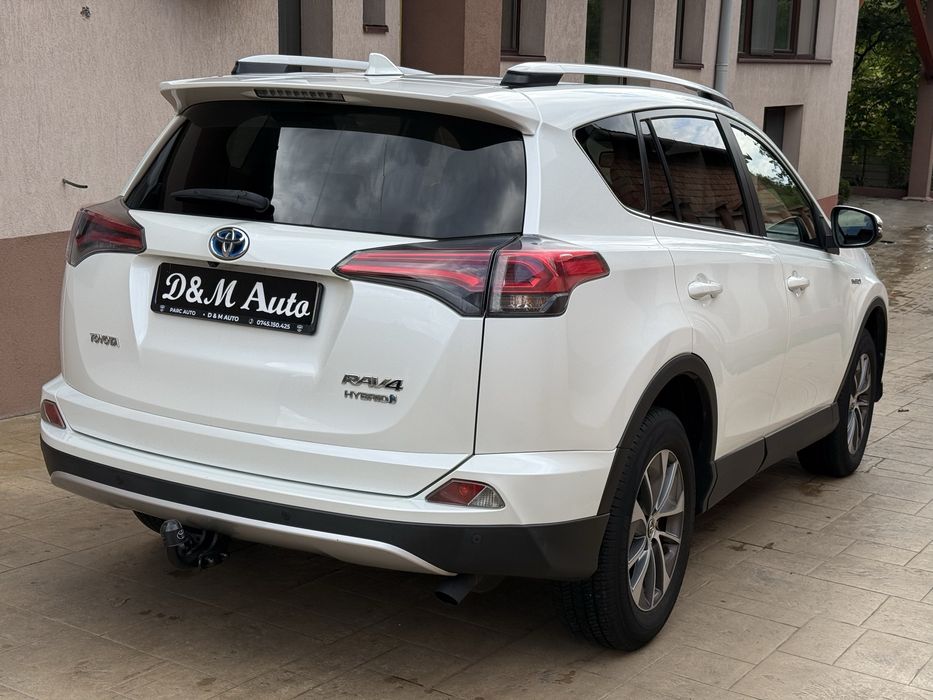 Toyota RAV4 HYBRID  157.000 km Alb Perlat cu RAR efectuat