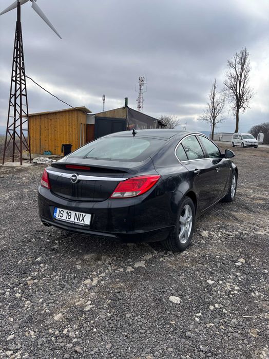 Opel Insignia 2.0 diesel 160cai manuala bi-xenon piele an 2010
