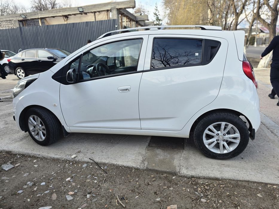 Спарк машинаси сотилади