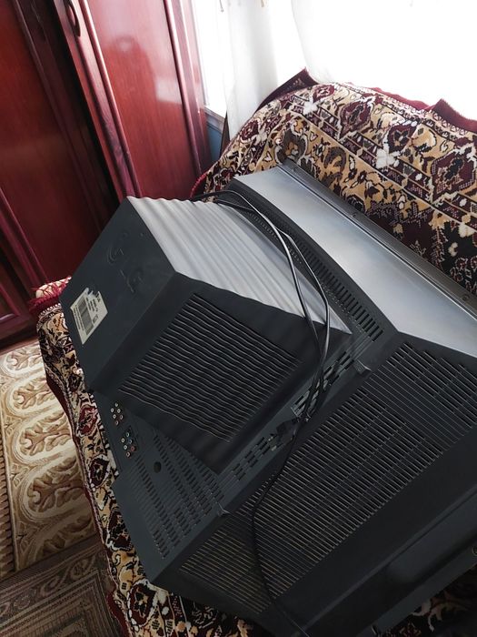 Телевизорлар сотилади огир Эски русумдаги