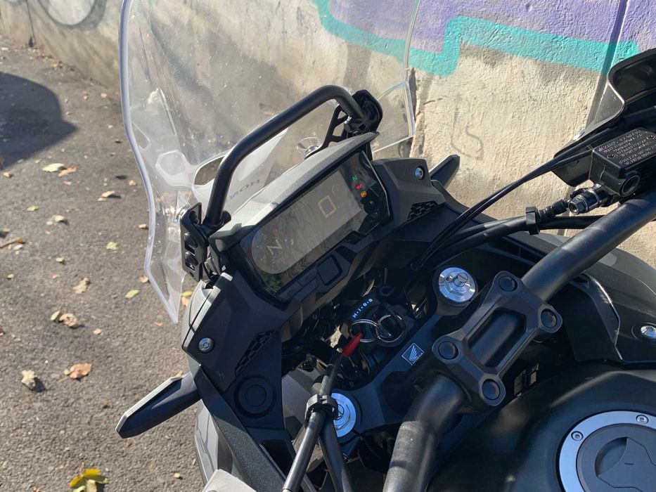 Vand Honda CB500X, rulata putin, topcase, crash guard