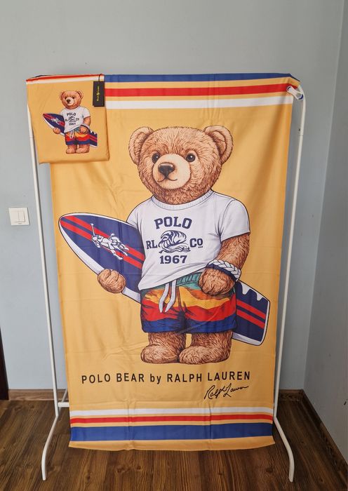 Страхотна плажна хавлия 
POLO RALPHLAUREN
,голям размер 180см х 90см 
нова с етикет 

Най-висок клас материя и

изработка

Всеки един продукт идва в п