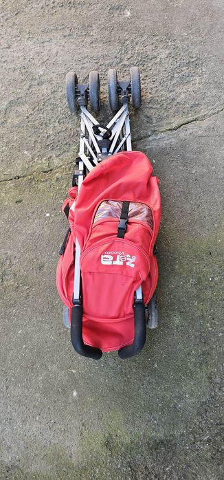 Carut sport pliabil cu husa de ploaie