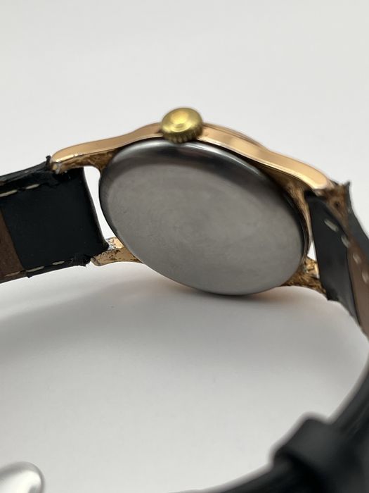 Pobeda  ani 60  Vintange