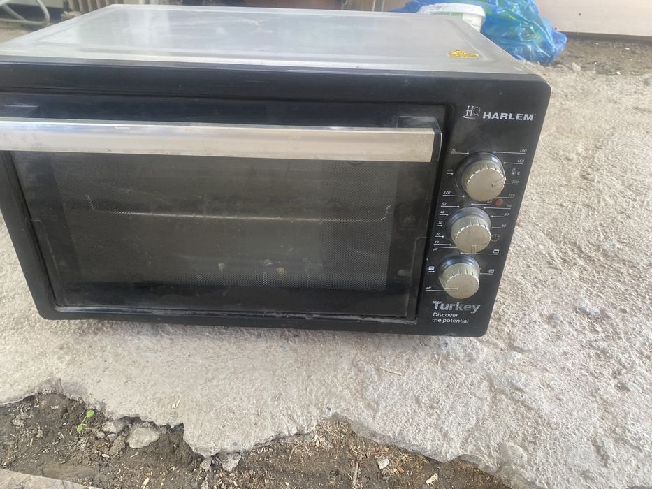 Продам духовку  фирма турецкая