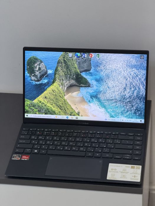 Продам ноутбук asus в отличном состоянии