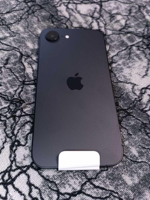 Iphone 16e  Телефон