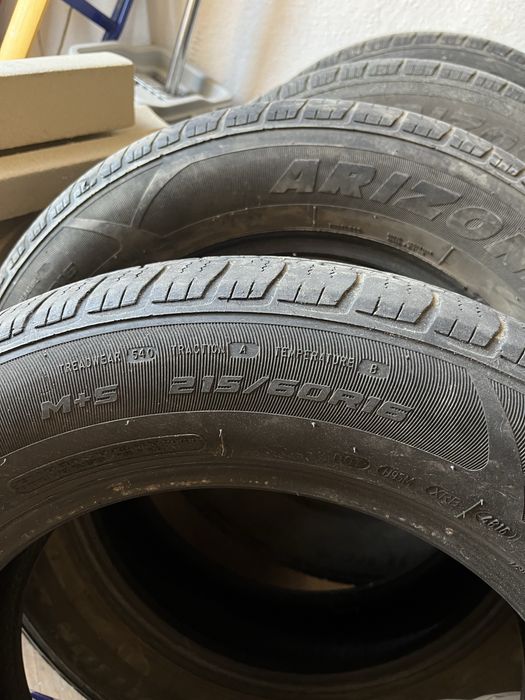 Продается шины 215/60/16