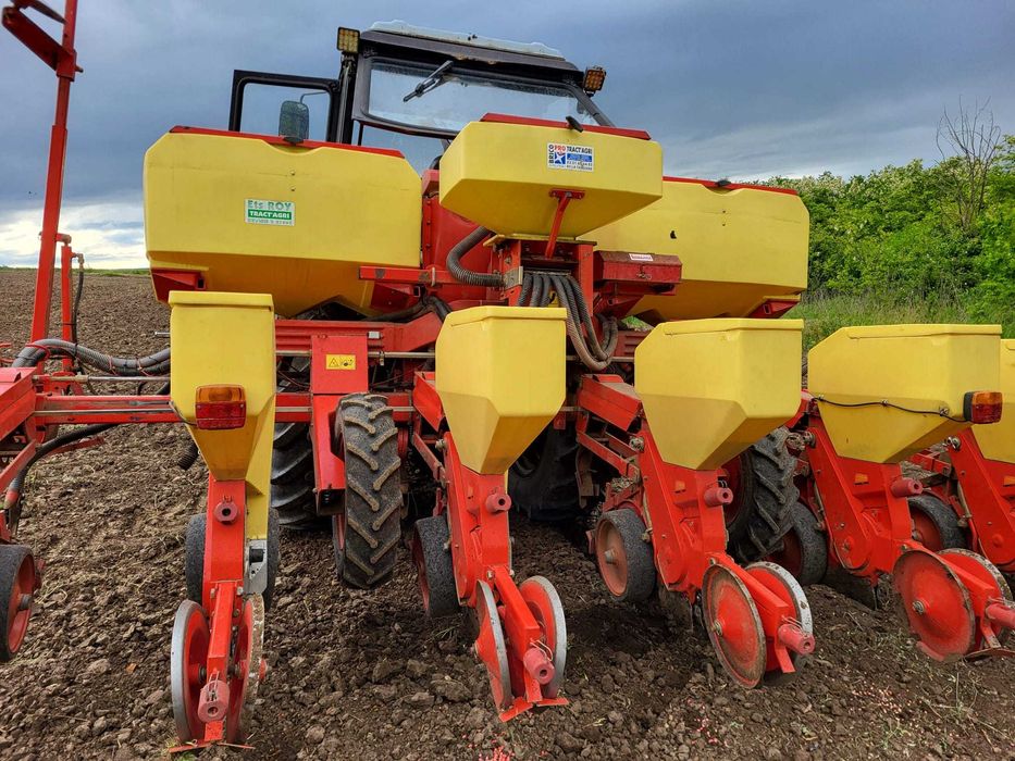 Semănătoare 6 secții cu fertilizare și micro, discuri floare și porumb