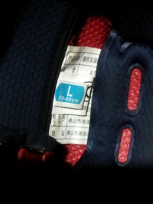 Moto shlem sotiladi faqat srochna