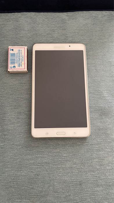 Продам Планшет SAMSUNG Galaxy Tab4 в отличном состояний