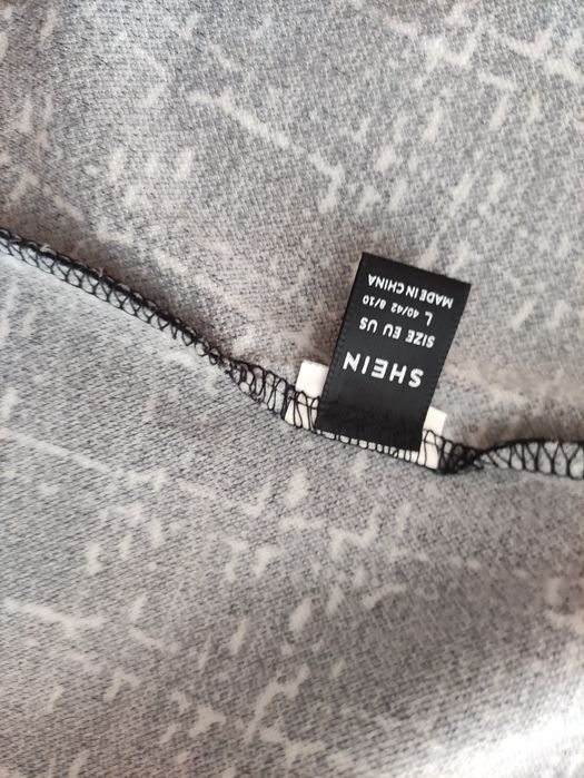 Дамски сако М/Л
М/Л/10лв.д
Без забележки.