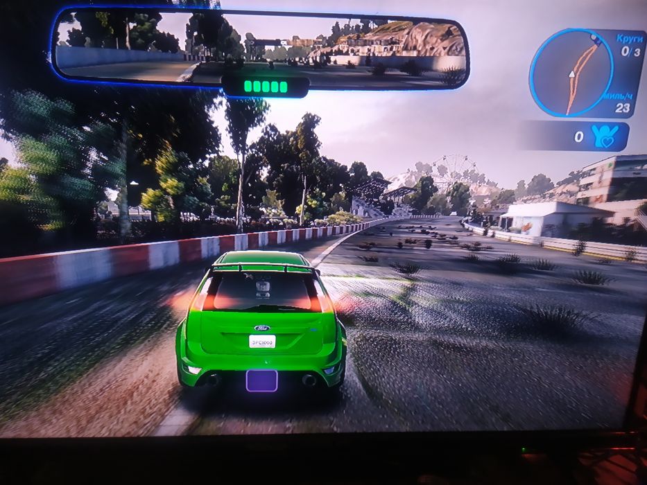 Kompyuter sotiladi uy , ofis , hamda o'yin uchun ajoyib kompyuter.