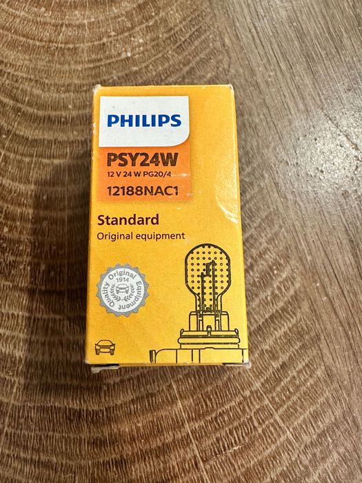 Автомобилна крушка Philips PSY24W