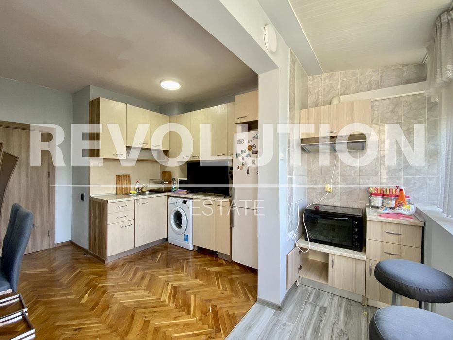 Дава се под наем Двустаен апартамент в Варна, Победа - 45 кв.м за 390 € - Снимка #2