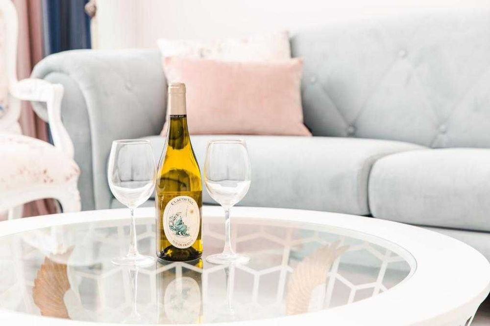 Дава се под наем Двустаен апартамент в Варна, Младост 1 - 100 кв.м за 827.73 € - Снимка #2