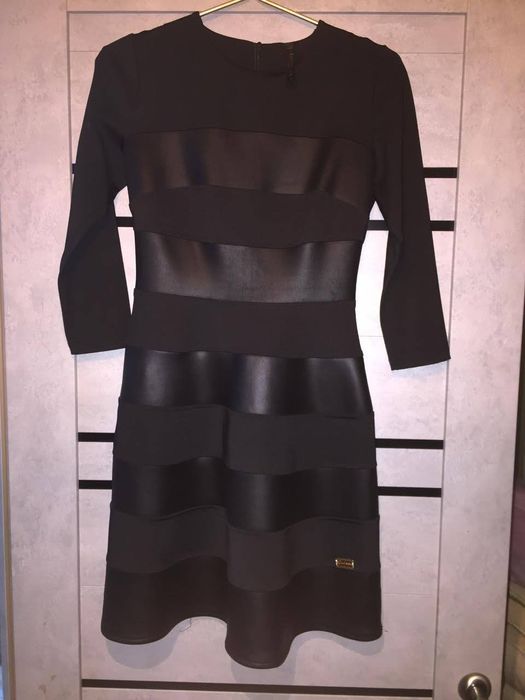 Срочно продам вечерние платья