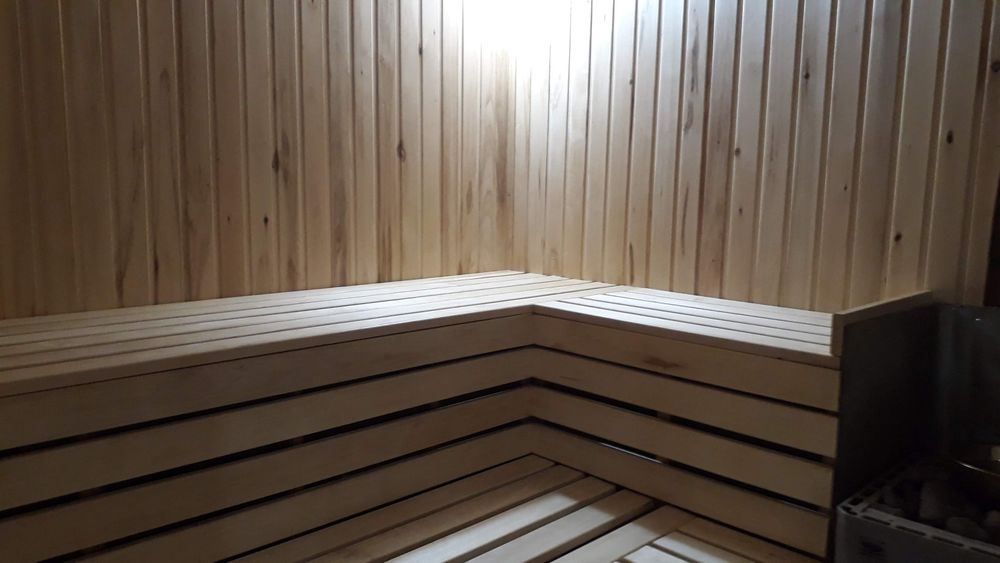 Сауна 8000т. Бильярдом и бассейном караоке.