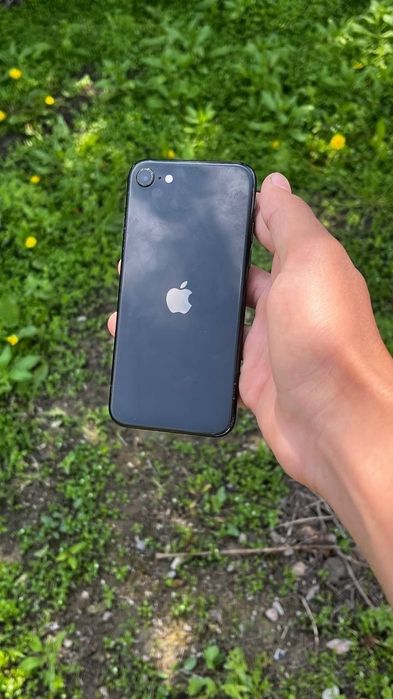 Айфон се2020 сатылады