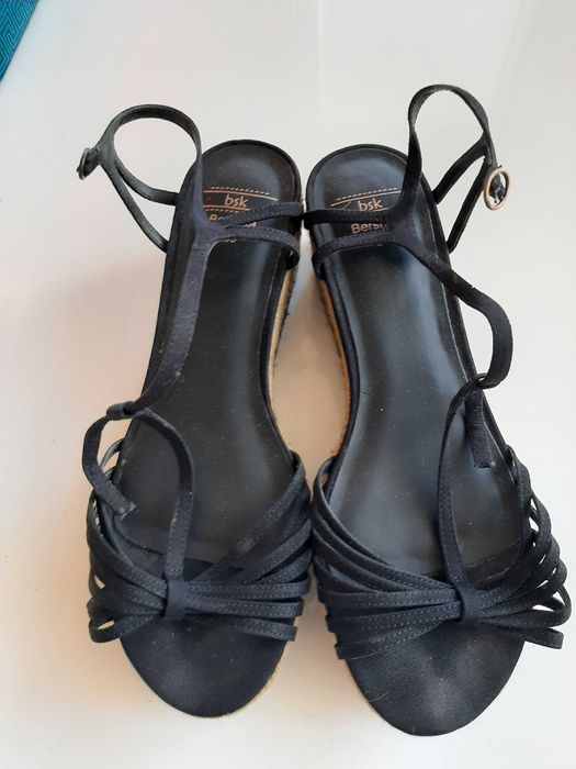 Разпродажба на обувки Zara, Even ODD, Bershka №39 и №40