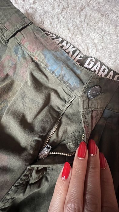 Pantaloni Frankie Garage barbati marimea 34