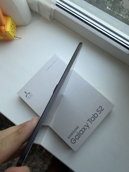 планшет Samsung Galaxy Tab S2