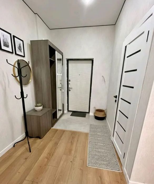 Тарас Шевченко ку'часида 2 хонали квартира.