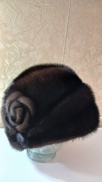 Продам норковую шапку