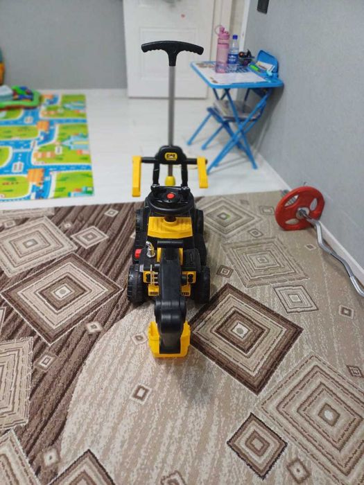 Продам детскую игрушку, для 3-4 года.