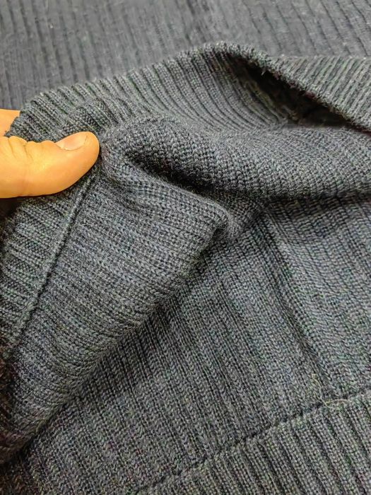 Мужской свитер синий