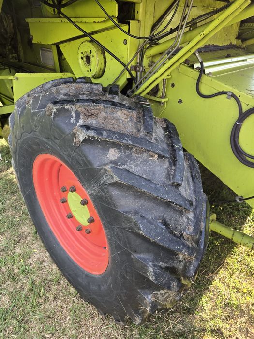 Claas Dominator 56