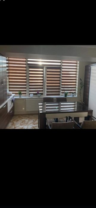 Vând apartament 3 camere decomandat