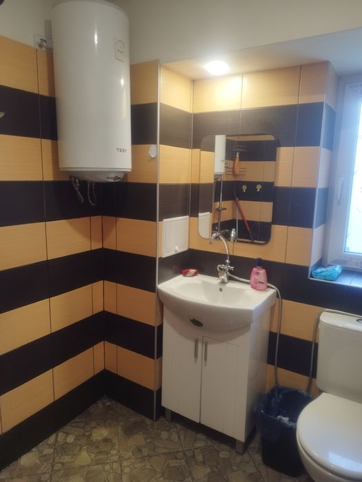 Продава се Етаж от къща в Дупница - 76 кв.м за 443 €/кв.м - Снимка #1