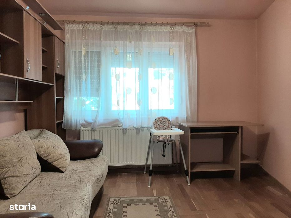 Vand apartament 3 camere PARTER, bloc caramida, Micro 16, Satu Mare