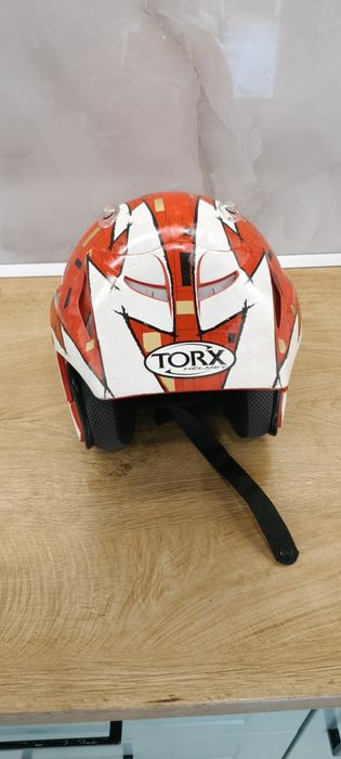 Мото каски различни модели