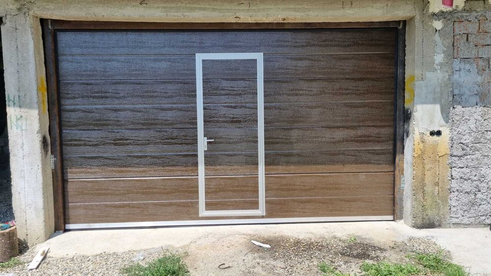 Usi de garaj moderne