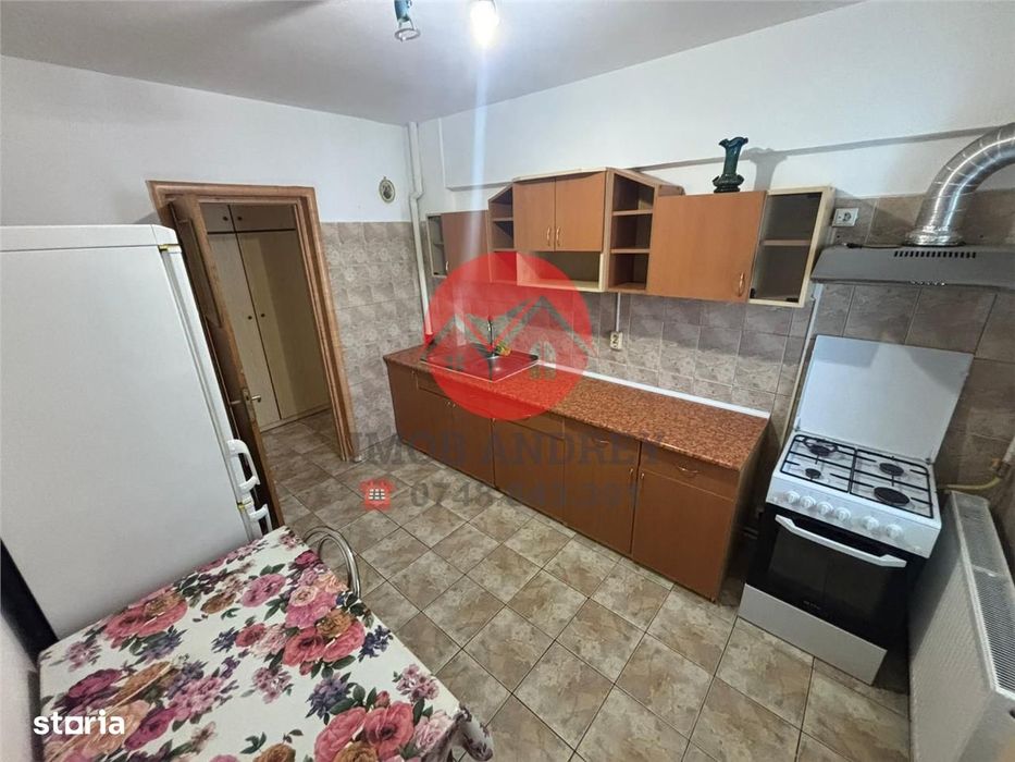 De închiriat apartament 2 camere – Central, Strada Victoriei