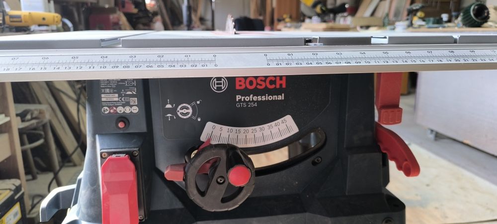 Circular profesional Bosch GTS 254