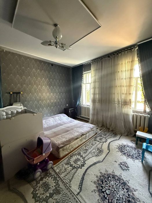 Циолковский Дустобод Дом Участок 2,3 сотки 177 м² 7 комнат