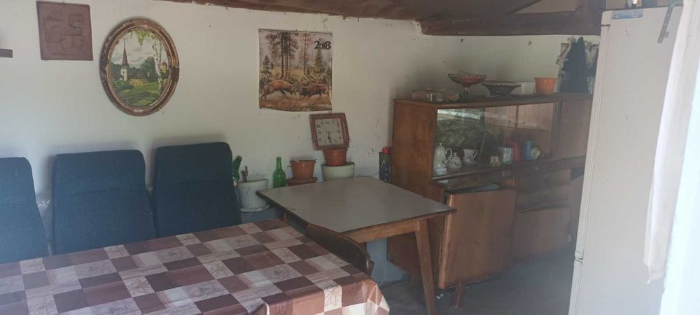 Къща с голям двор в Смин