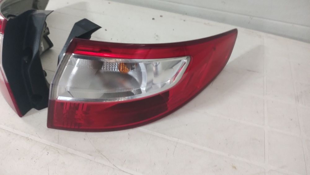 Lampa , stop stânga și dreapta fluence cod 265550016R, 265502140R