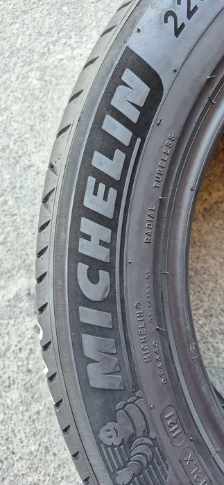 4 anvelope vara 10%uzura Michelin 225/55/18,dot 2021.Pretul este pe bucata.