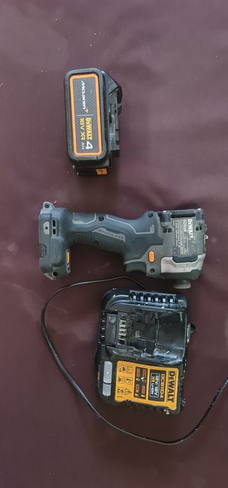 Dewalt mclaren cu impact